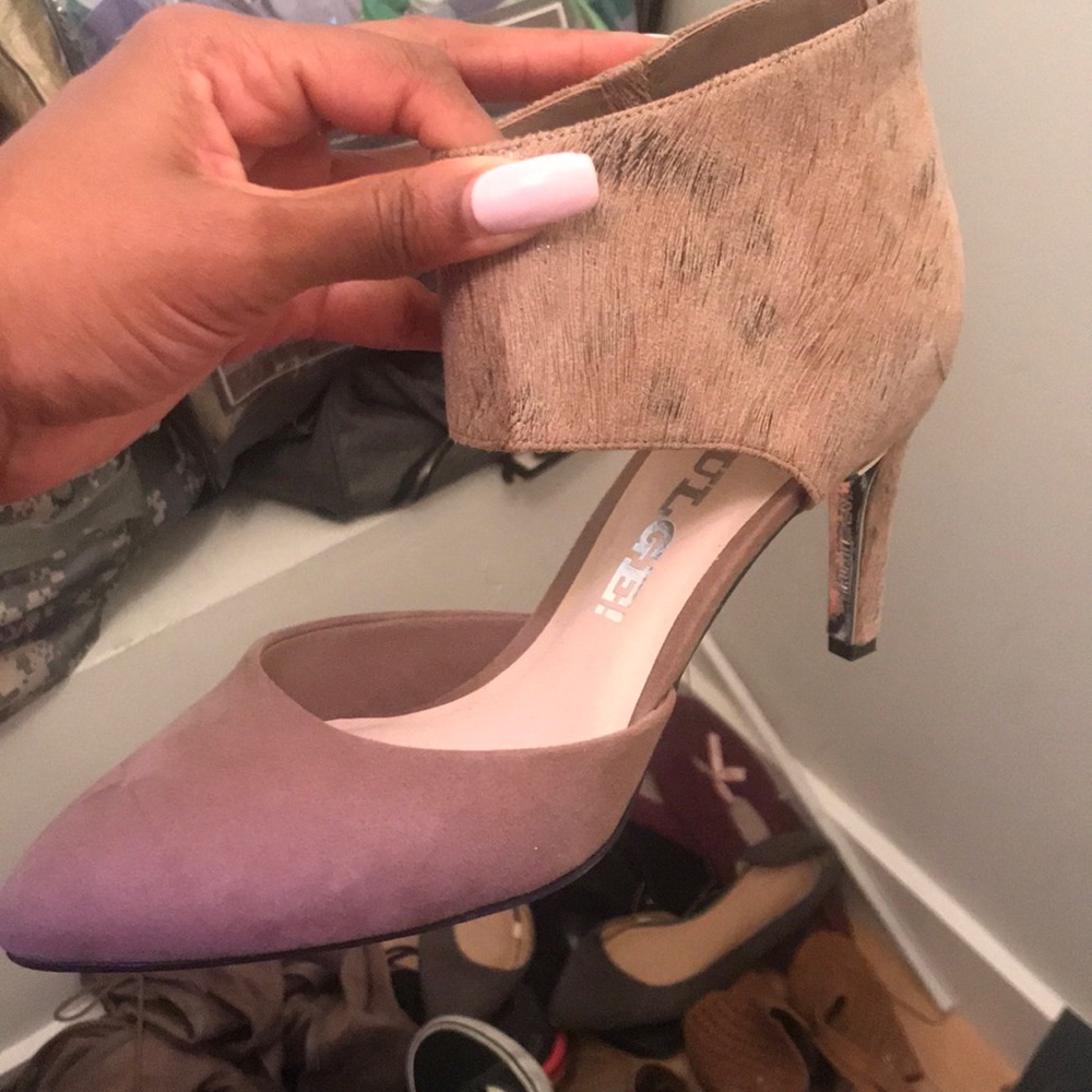 Nude heel